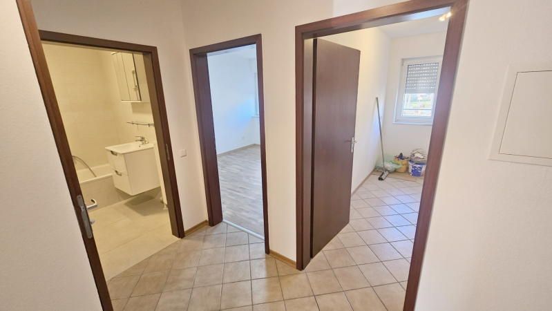 Schöne 2-Zi. ETW mit Balkon, komplett renoviert, in MA-Vogelstang – Bild 6