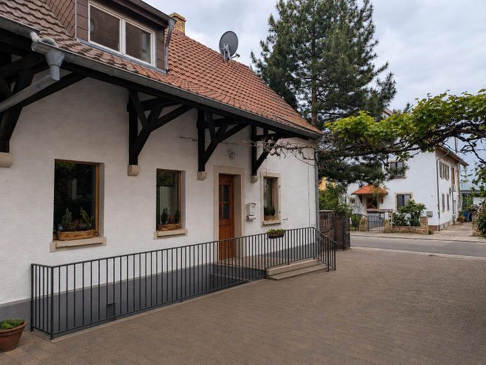 Haus außen IST