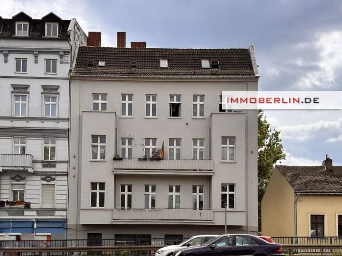 IMMOBERLIN.DE - Dachgeschossrohling für max. 4 Wohnungen ca. 290 m2 mit Bauvorbescheid – Foto 1