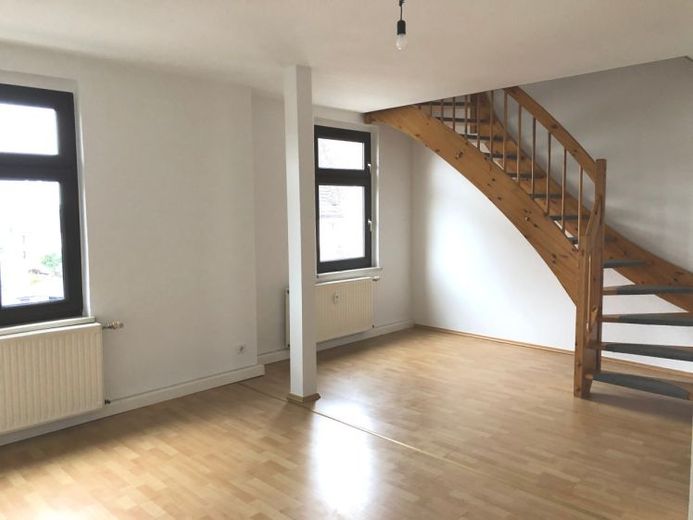 Maisonette! Tolle 3,5-Raum-Familienwohnung in Steinpleis – Foto 1