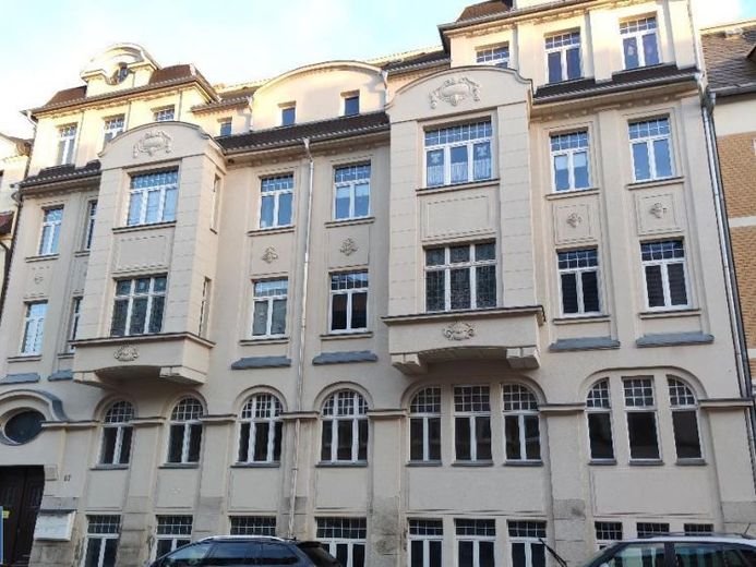 Objekt-Nr.: 106/21 - Imposantes historisches und vermietetes Wohn- und Geschäftshaus Denkmalschutz in Falkenstein – Foto 1