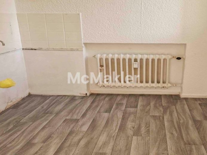 Kapitalanlage mit 7,8 % Bruttorendite - Vermietete 2-Zimmer-Wohnung mit Balkon im 1.OG – Foto 1