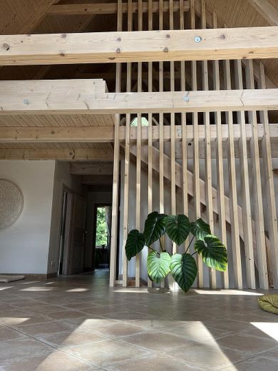 Architektenhaus zur temporären Vermietung – Wohnzimmer