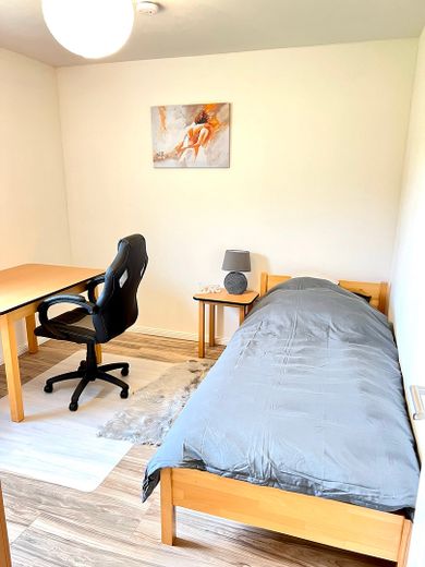 Schlaf-/Arbeitszimmer