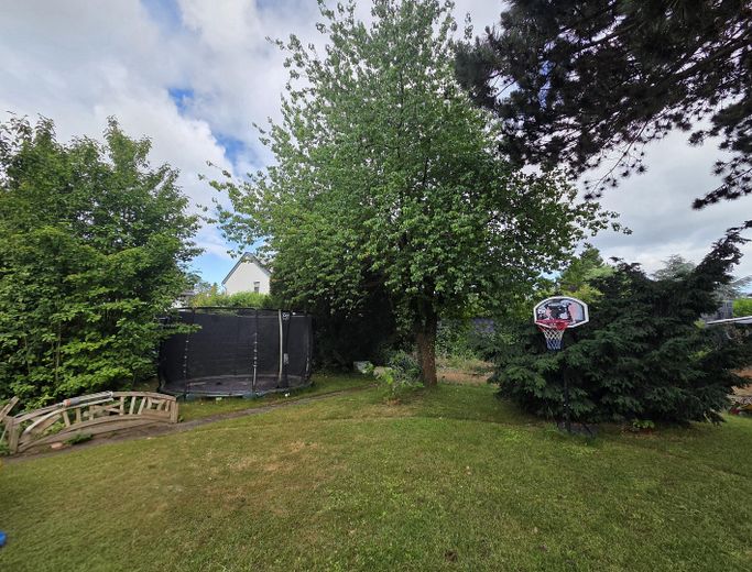 Freistehendes EFH auf 911 m² Grundstück | Wärmepumpe + PV | 6 Zimmer | Sofort frei – Foto 27