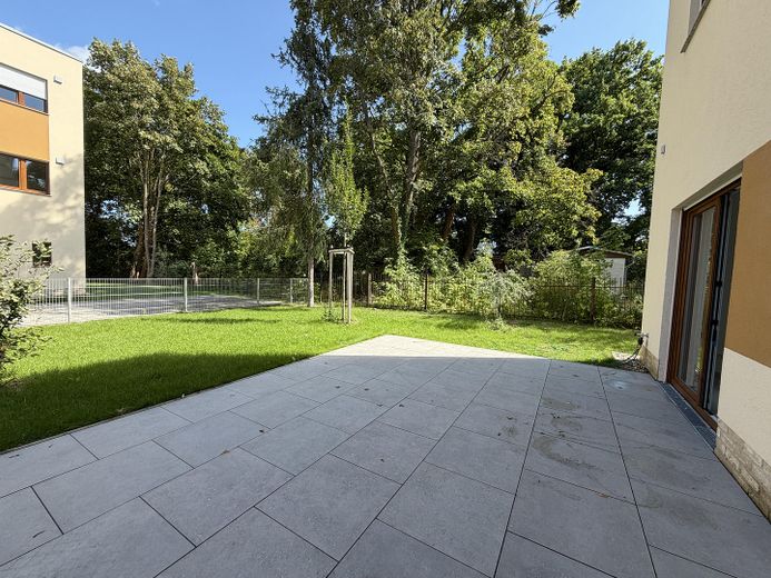 Oturuma hazır – Falkenhagener See’de – hemen taşının veya kiraya verin – Terrasse 
