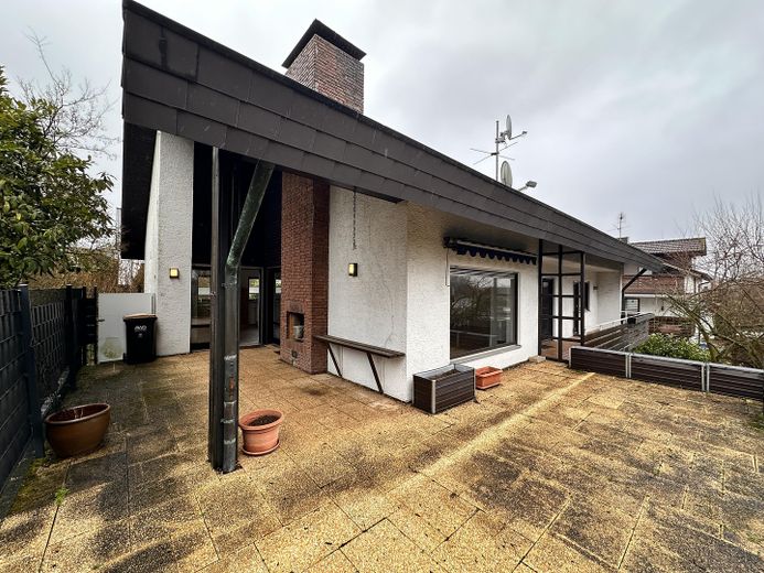 Großzügiges Einfamilienhaus mit Einliegerwohnung auf weitläufigem Eckgrundstück – Foto 7