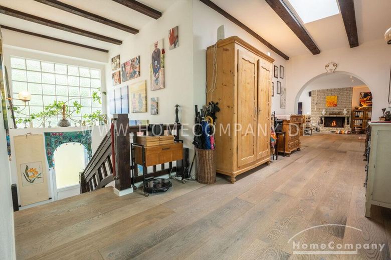 Außergewöhnlicher Designer-Bungalow mit Indoor-Pool, Heimkino  &  Smart-Home in ruhiger Naturlage – 1bb805cd3c987475c5beb4d58beb60b56068b81e.jpg