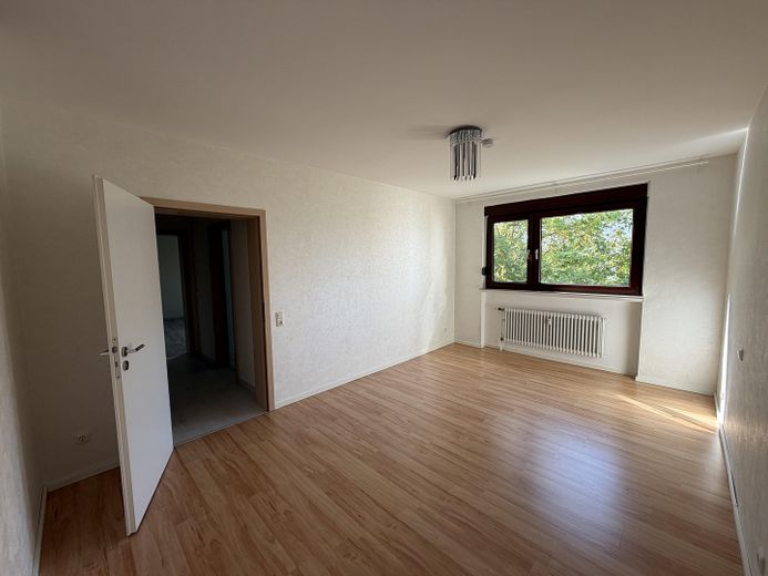 PROVISIONSFREIE 2-Zimmer-Wohnung vom Eigentümer mit Stellplatz u. EBK – Foto 10