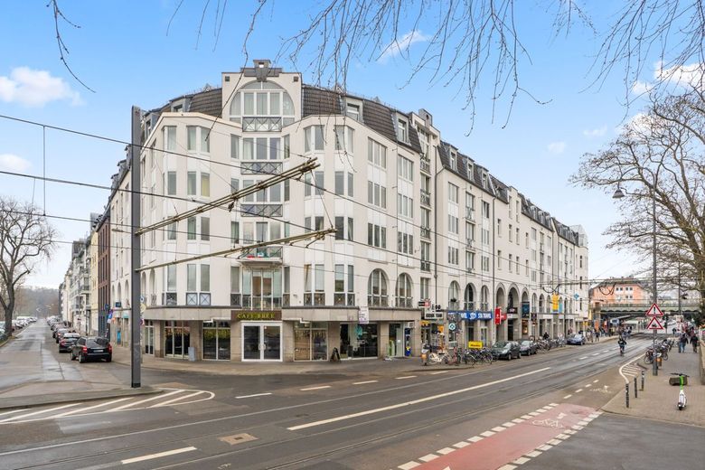 Strassenseite