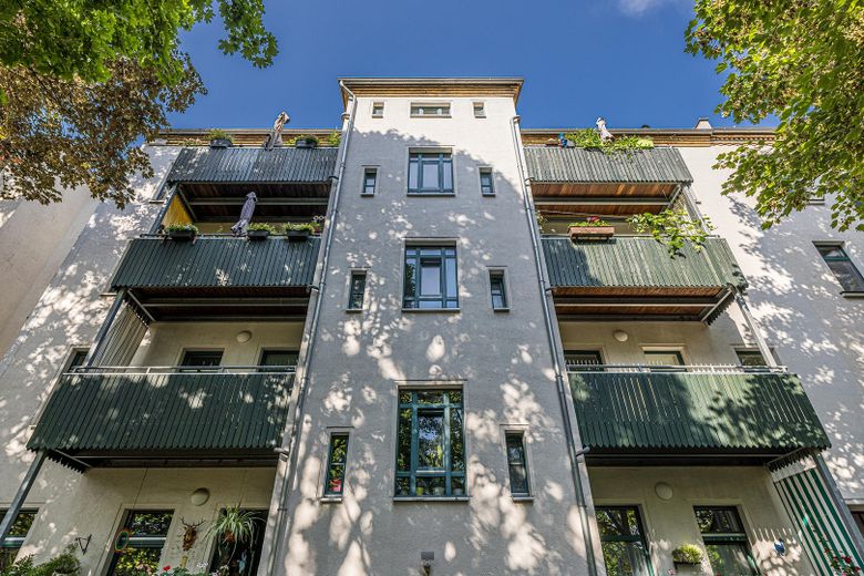 *Wohntraum: 2-R Altbau in Leipzig Stötteritz | Provisionsfrei | 4% Rendite + 4,25% AfA* – Hinteransicht