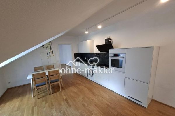 Moderno appartamento mansardato con 2 locali a Fürth | Cucina componibile | Ascensore | Garage sotterraneo | Anno di costruzione 2021