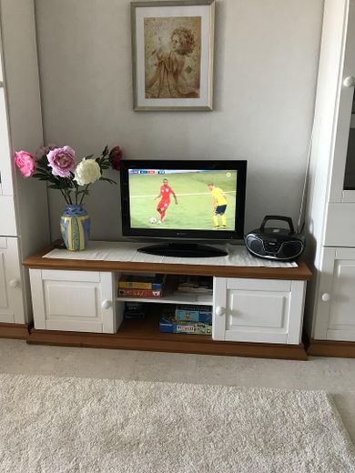 TV