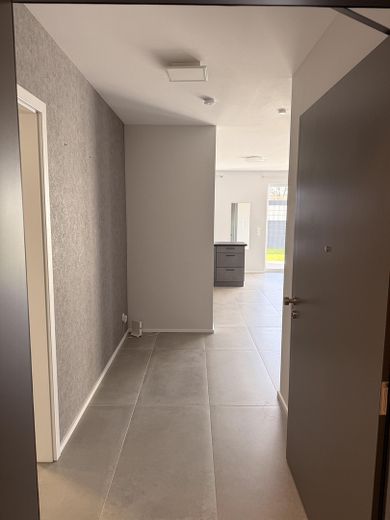 Moderne 65m² Wohnung mit Terrasse & Gartenanteil – Foto 7