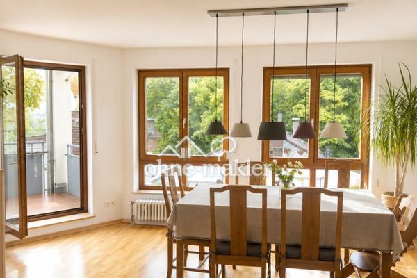 Lichte 3-kamerwoning met twee balkons, uitzicht op het meer en panorama op de Alpen