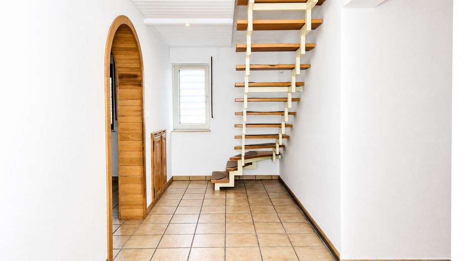 7-Zimmer-Wohnung mit eigenem Eingang, Kamin, Terrasse in Bottrop-Fuhlenbrock – Foto 9