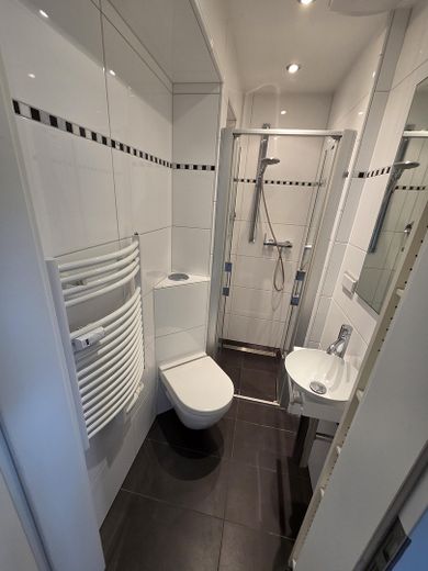 Provisionsfrei Ackerwinde 23 - Köln Junkersdorf – Gästebadezimmer