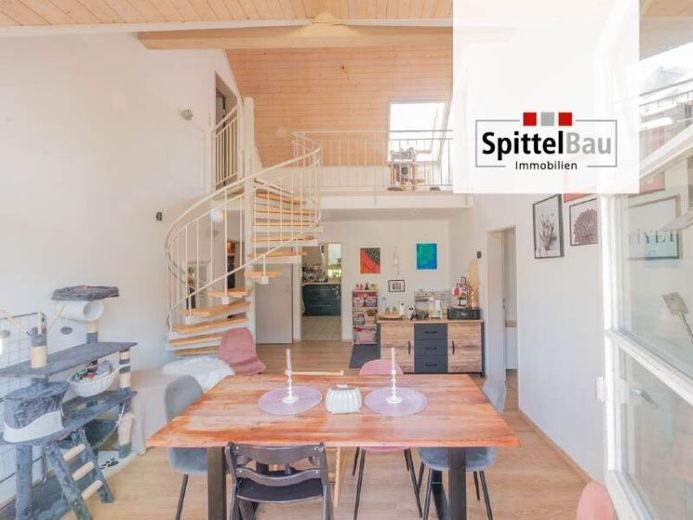 Schöne 6 Zimmer Maisonette Wohnung mit 2 Balkonen in Tennenbronn zu vermieten! – Foto 1