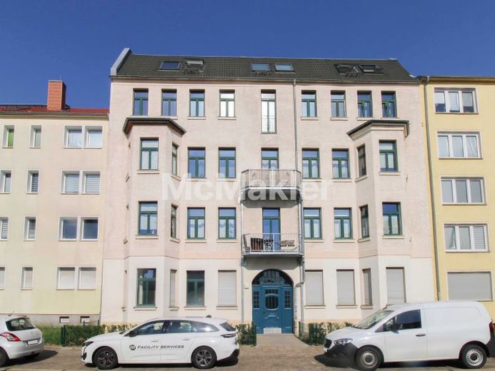 Attraktive 3-Zimmer-Wohnung mit Balkon und klassischem Altbaucharakter – Foto 1