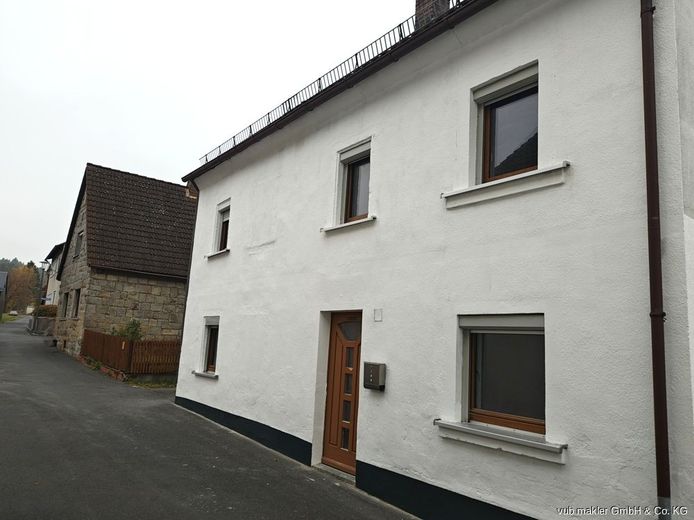 REDUZIERT!! Ein Zuhause mit Potenzial und Wohlfühlcharakter in Höchstädt – VUB0002350-20