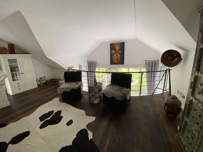 Exklusives Einfamilienhaus mit Wellnessgarten – Wohnen auf höchstem Niveau – Galerie