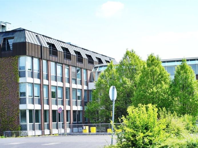 KLE!N - Provisionsfrei - Büros mit Wohlfühlcharakter – फोटो 1