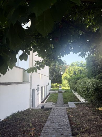 Möblierte Wohnung in historischer Villa mit exklusiver Lage an der Kölner Riviera – Foto 3