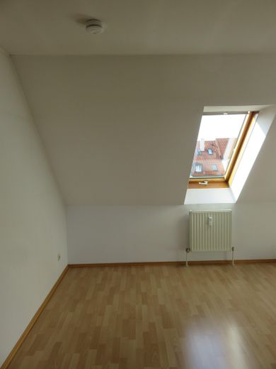 Bezugsfreie Maisonette-Wohnung nahe der Dachauer Altstadt, Erbpacht – Büro / Kind