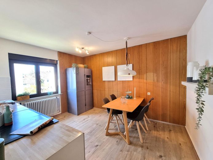 Großzügige 5,5-Zimmer-Maisonette mit Hauscharakter und viel Platz für die Familie – Wohnküche