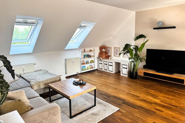 Übernahme ab sofort & provisionsfrei: Gepflegte 3-Zimmer-Wohnung mit Südwestbalkon & TG-Stellplatz
