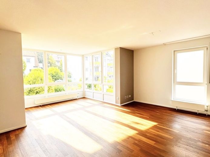 Ihr neues Zuhause: 4-Zimmer-Wohnung mit Balkon in bester Lage von Korntal – Foto 1