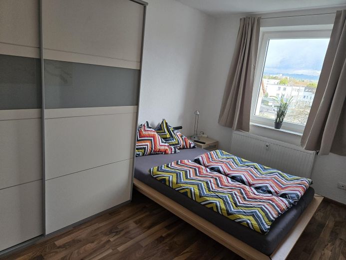 Casa plurifamiliare a Kempten, Sankt Mang con 8 appartamenti, 3 garage e potenziale di ampliamento – Schlafzimmer 2  Whg 3.OG