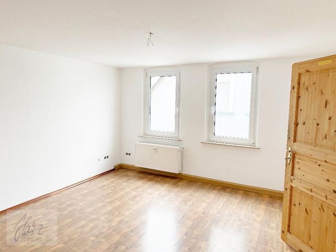 ***VIEL PLATZ &amp; BESONDERER WOHNCHARAKTER - 6-ZIMMER-MAISONETTE MIT KAMIN*** ab demnächst zu vermieten – Schlafzimmer 2 - untere Wohnebene