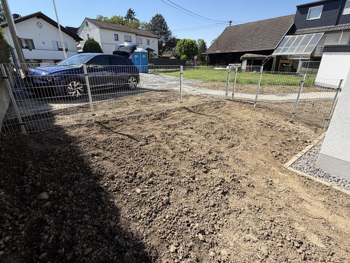 Nouveau projet haut de gamme : 3-4 pièces avec faibles charges (bâtiment KFW55) – EG re. Garten Sicht 1