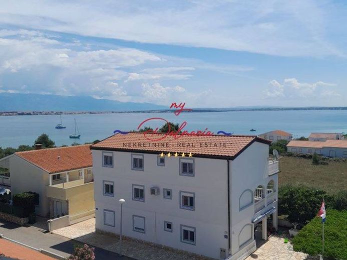 Vir/Kozjak, Haus 5 Apartments mit Meerblick 100m vom Strand – Foto 1