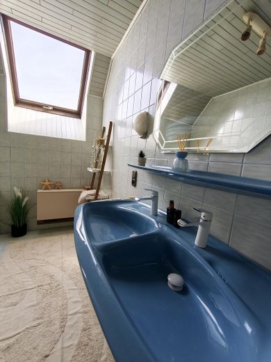Großer Hof mit 2 Einheiten + XXL Innenhof+ Garage| 40 min bis Köln – Foto 8