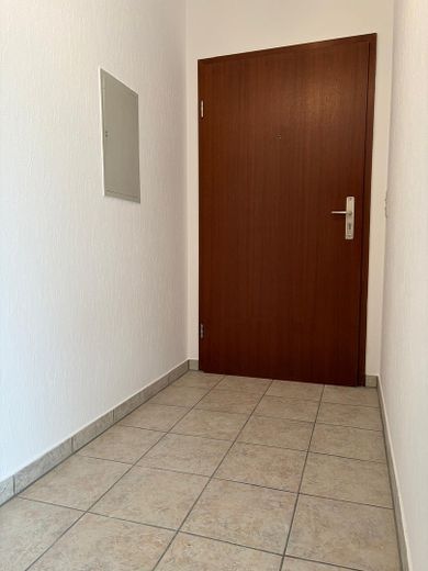 Clinique de Fürth accessible à pied - appartement de 2 pièces – Wohnungstüre von innen