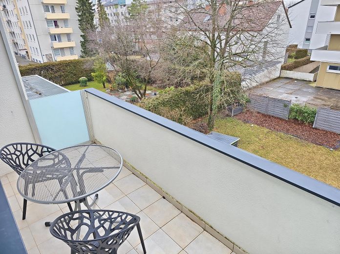 moderne möblierte 4 Zimmer Wohnung in zentraler Lage von Germering – Foto 4