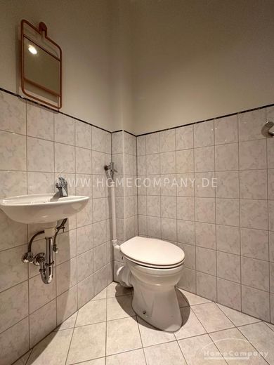 Stanza elegante in appartamento condiviso con balcone, vicino al centro nella vecchia Saarbrücken – 876b177989920d53f0ca1302bb21f8f7a454d804.jpg
