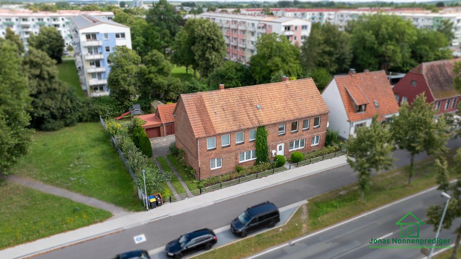 Dreifamilienhaus mit zwei freien Wohneinheiten - für den Käufer provisionsfrei – फोटो 1