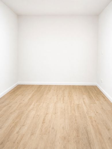 Helle 2,5-Zimmer-Wohnung in Kaltenkirchen – ca. 94 m², umfassend saniert – Schlafzimmer