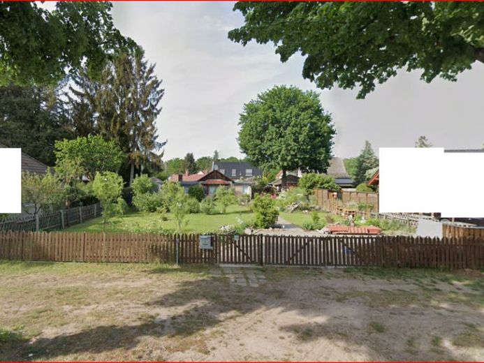 Einfamilienhaus mit Baugrundstück in gefragter Lage nahe Tesla – Wohnen, Erweitern oder Investieren – Foto 1