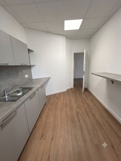 Ihre neue Visitenkarte in Osnabrück: Renovierte 158 m² Bürofläche mit exzellenter Außenwirkung – Küche inkl EBK_1