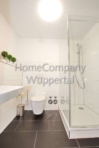 Luxuriöses Apartment in zentraler Lage mit Balkon, DSL-Wifi und Reinigungsservice – 117289a04b22c8413a87e743c3d13aa6a399203e.jpg