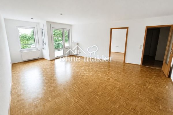 Dresden / Kesselsdorf – prov.frei: 2 Zi. Whg., sep. Küche, Bad (WA+DU), Balkon und TG