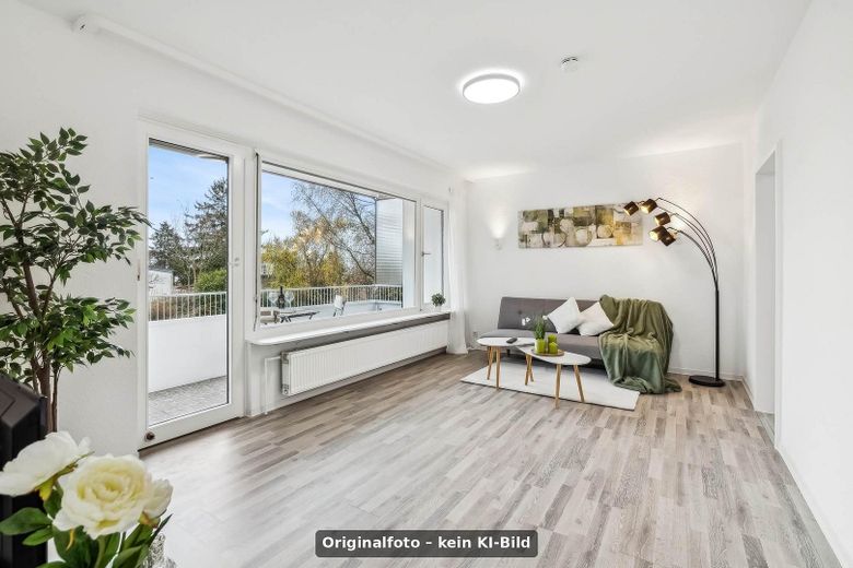 Appartamento di 2,5 locali pronto per essere abitato dopo la ristrutturazione - senza provvigione (foto originali) – Wohnzimmer