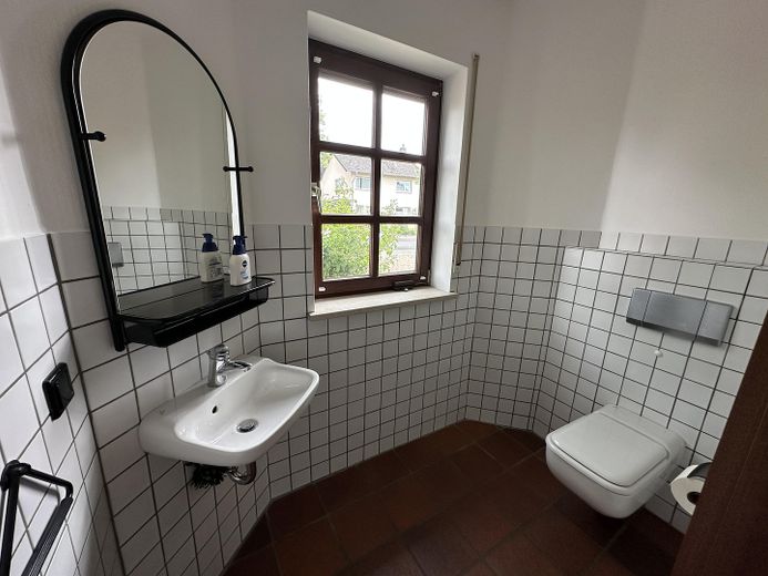 Gäste-WC EG