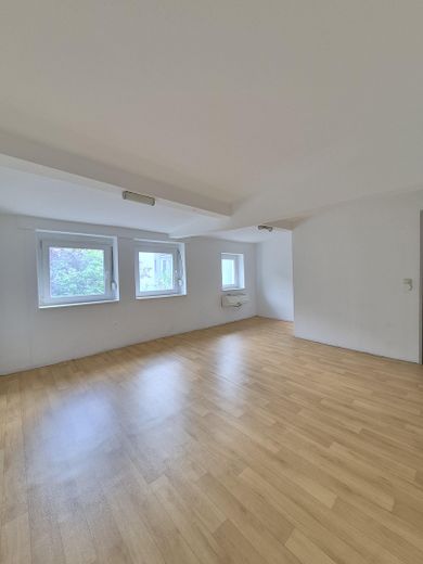 Mehrfamilienhaus, Dreifamilienhaus mit Loft Charakter u. Dachterrasse in Krefeld – Schlafzimmer Wohnung 1