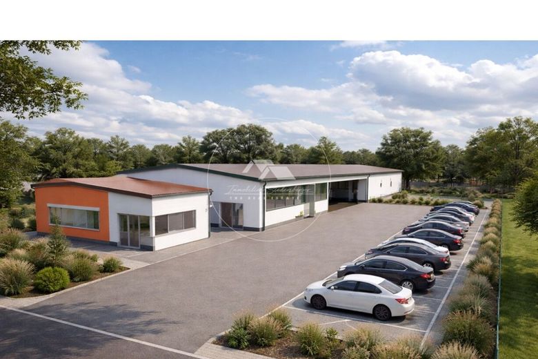 Moderne Gewerbehalle mit Büroflächen in Neustadt an der Donau – Beispiel für die Gewerbeeinheit