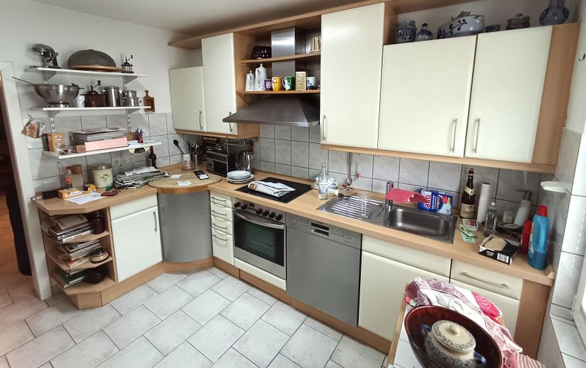 Gepflegtes Reihenmittelhaus in guter Lage in Moers – Küche1